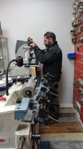 ¿Perdiste la llave del Audi Q3? En Terrassa la duplicamos al momento. Rápido, seguro y sin líos. ¡Contá con AutoClau!